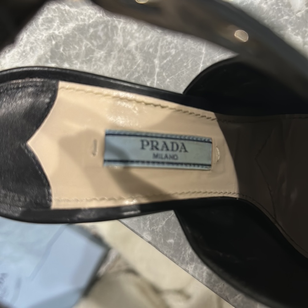 Prada sandals - Picture 4 of 6